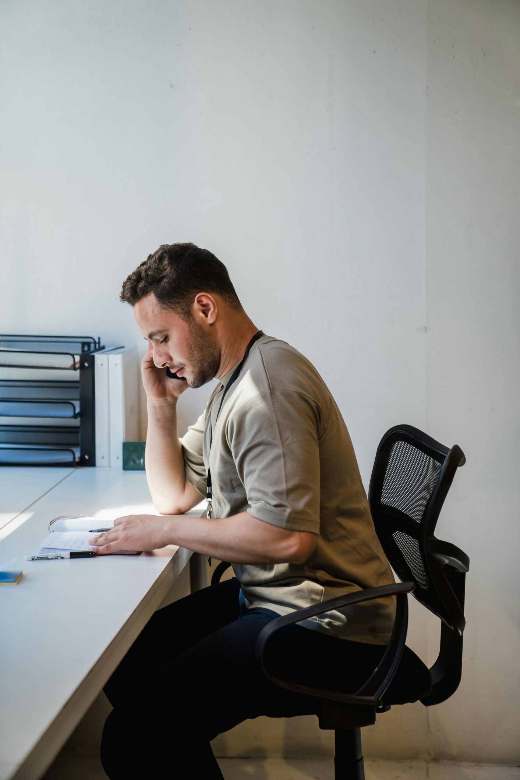 pexels-mizunokozuki-12903117